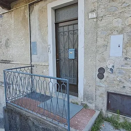 The Old Town House Μενάτζιο