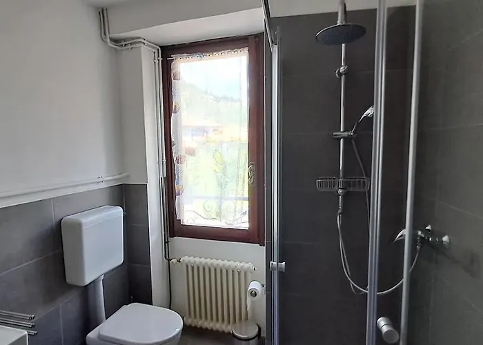 The Old Town House 메나지오